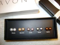 Avon Pearl Earrings Gift Set in Luke AFB, Arizona